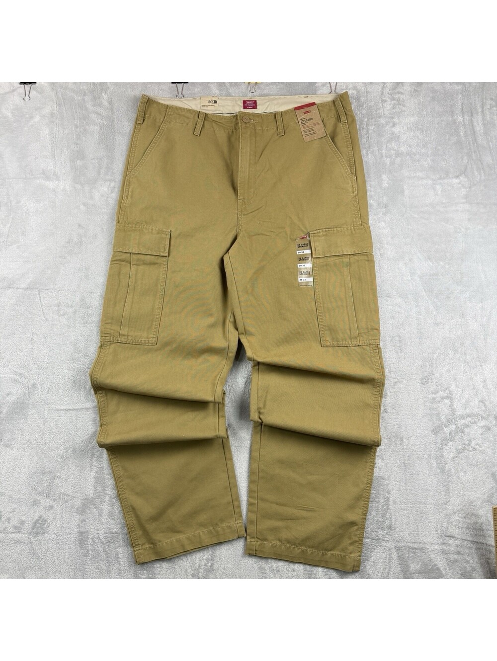 NWT Levi’s XX Cargo Khaki Straight Fit Utility Cargo Pants Men’s 38x32 Baggy Y2K